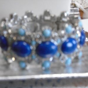 Stretch Bracelet trimmed in shades of blue